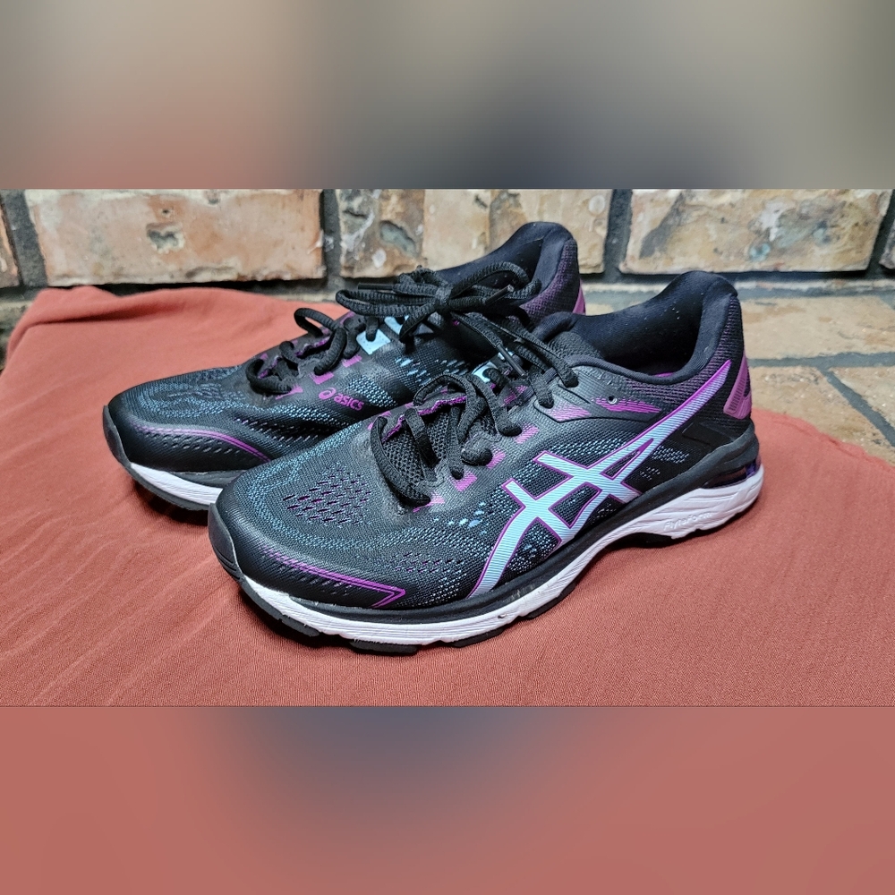 Women's Black Asics